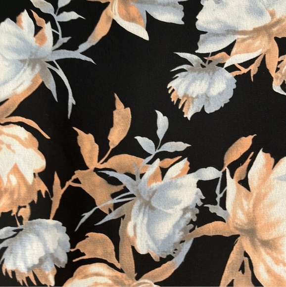 ASTR the Label floral romper S Size Small - Picture 3 of 4